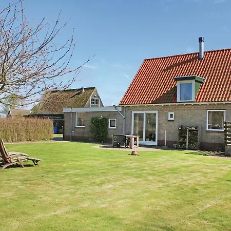 Holiday home Wijde Waddenzee