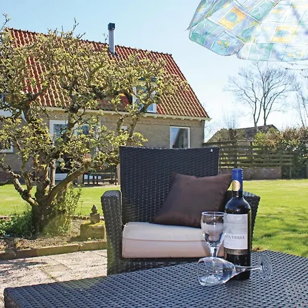 Holiday home Wijde Waddenzee Den Oever